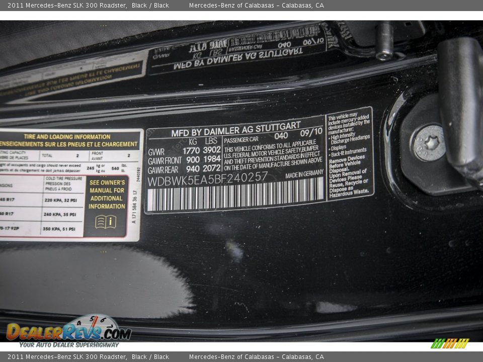 2011 Mercedes-Benz SLK 300 Roadster Black / Black Photo #20