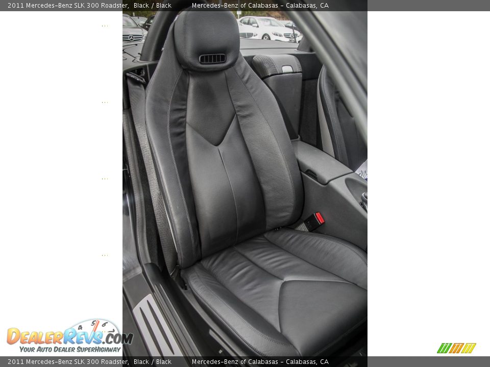 2011 Mercedes-Benz SLK 300 Roadster Black / Black Photo #25