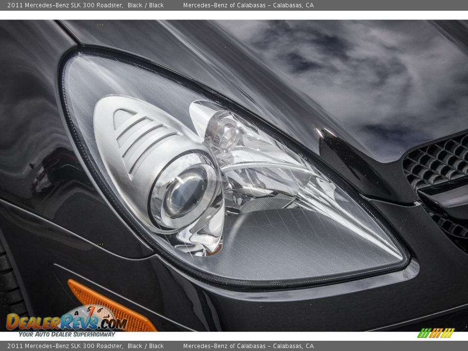 2011 Mercedes-Benz SLK 300 Roadster Black / Black Photo #27