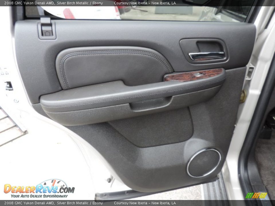 2008 GMC Yukon Denali AWD Silver Birch Metallic / Ebony Photo #15
