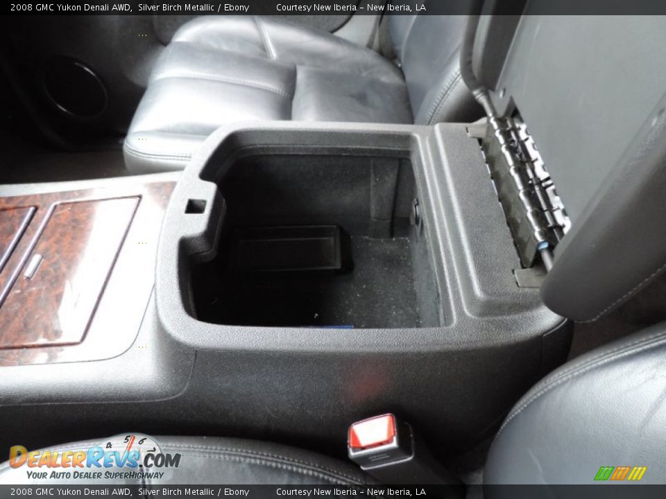 2008 GMC Yukon Denali AWD Silver Birch Metallic / Ebony Photo #28