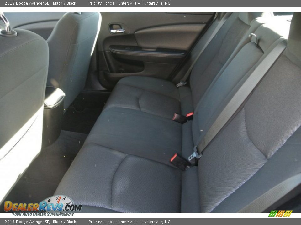 2013 Dodge Avenger SE Black / Black Photo #16