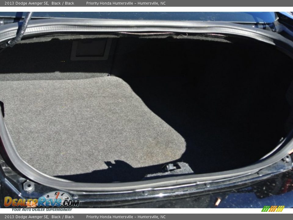 2013 Dodge Avenger SE Black / Black Photo #17