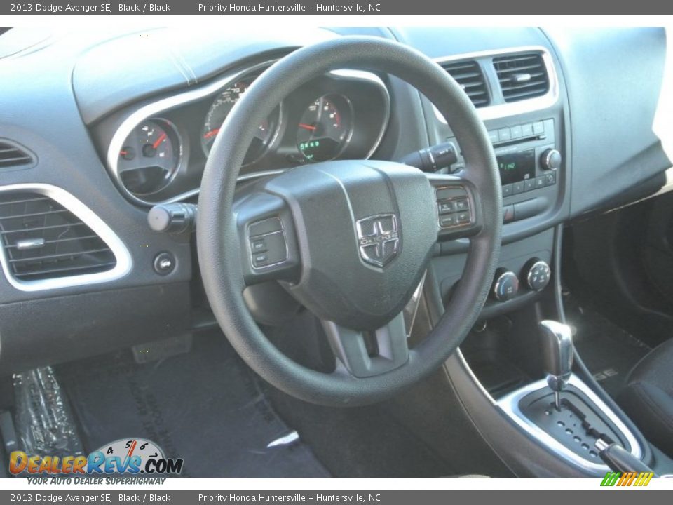 2013 Dodge Avenger SE Black / Black Photo #23