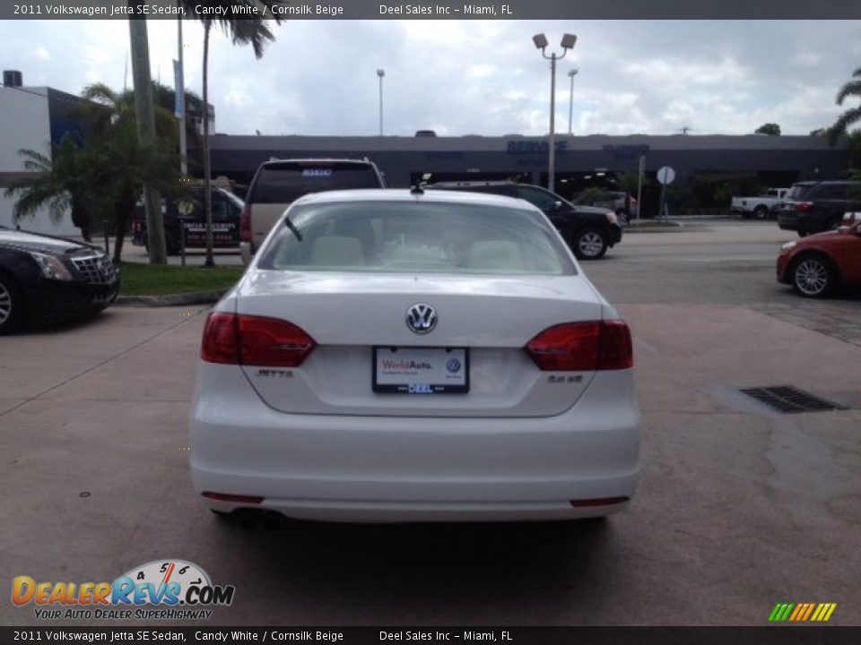 2011 Volkswagen Jetta SE Sedan Candy White / Cornsilk Beige Photo #4