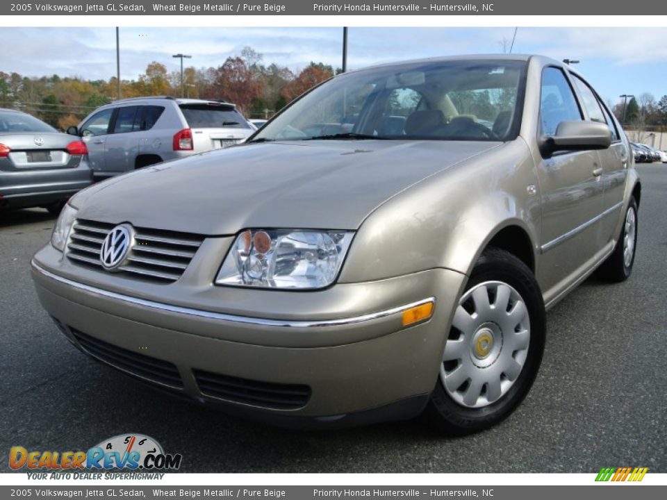 2005 Volkswagen Jetta GL Sedan Wheat Beige Metallic / Pure Beige Photo #1