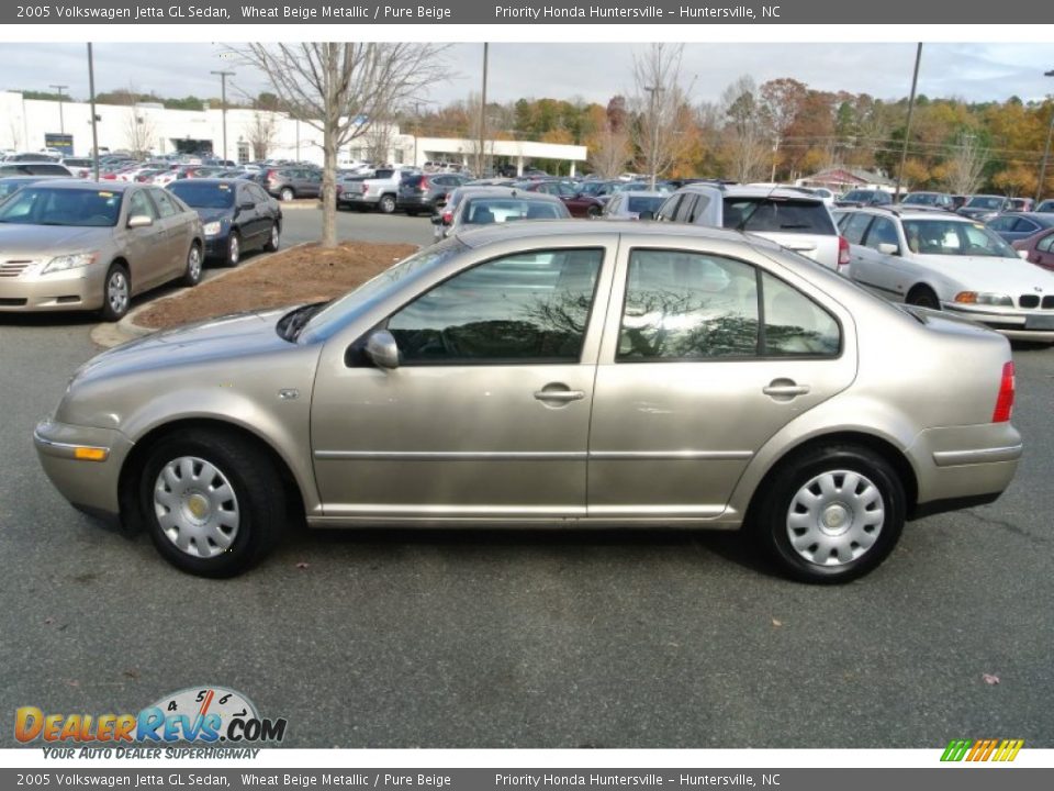 2005 Volkswagen Jetta GL Sedan Wheat Beige Metallic / Pure Beige Photo #6