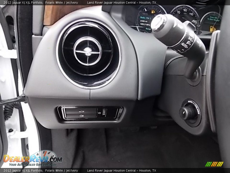 2012 Jaguar XJ XJL Portfolio Polaris White / Jet/Ivory Photo #35
