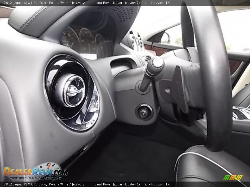 2012 Jaguar XJ XJL Portfolio Polaris White / Jet/Ivory Photo #36