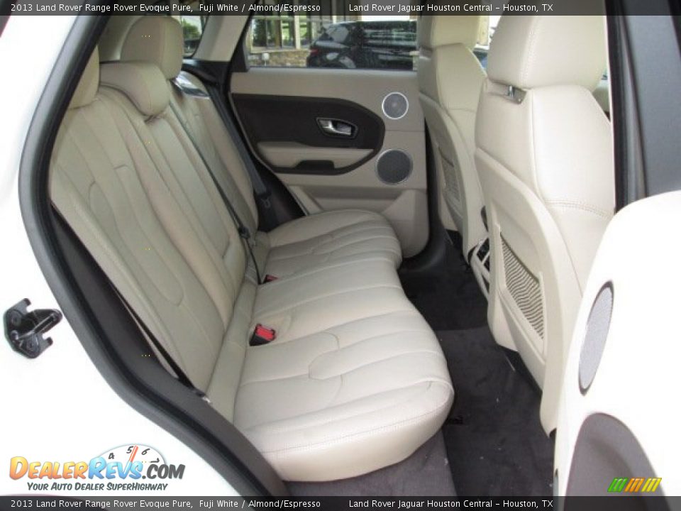 2013 Land Rover Range Rover Evoque Pure Fuji White / Almond/Espresso Photo #17