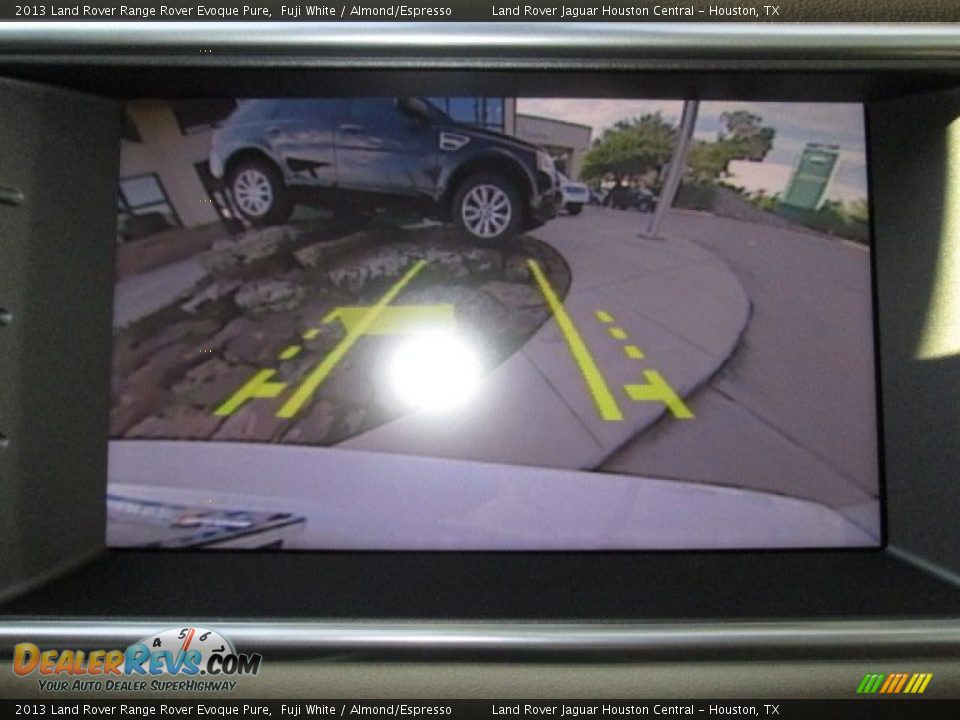 2013 Land Rover Range Rover Evoque Pure Fuji White / Almond/Espresso Photo #20