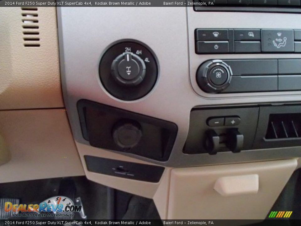 2014 Ford F250 Super Duty XLT SuperCab 4x4 Kodiak Brown Metallic / Adobe Photo #17