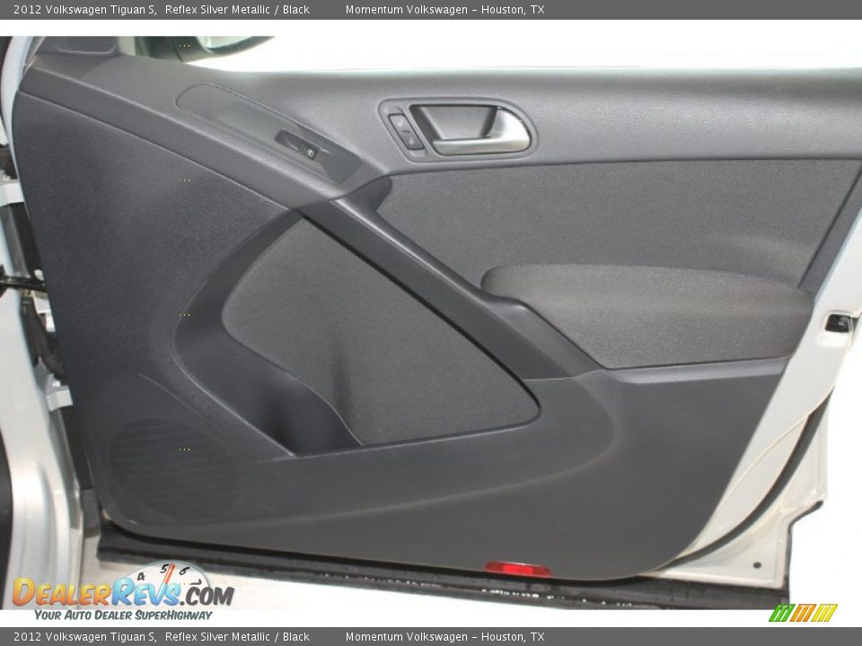 2012 Volkswagen Tiguan S Reflex Silver Metallic / Black Photo #28