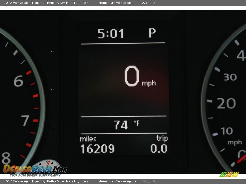 2012 Volkswagen Tiguan S Reflex Silver Metallic / Black Photo #35