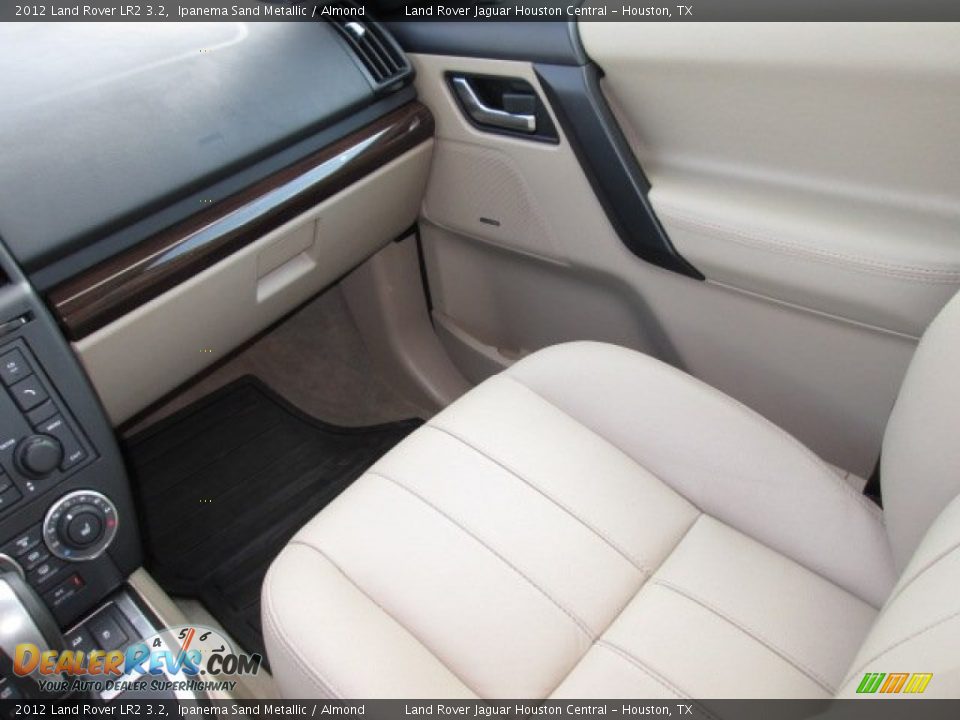 2012 Land Rover LR2 3.2 Ipanema Sand Metallic / Almond Photo #14
