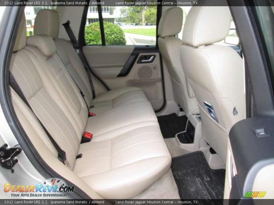 2012 Land Rover LR2 3.2 Ipanema Sand Metallic / Almond Photo #17