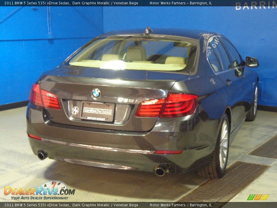 2011 BMW 5 Series 535i xDrive Sedan Dark Graphite Metallic / Venetian Beige Photo #16