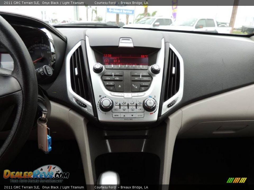 2011 GMC Terrain SLE Onyx Black / Light Titanium Photo #17