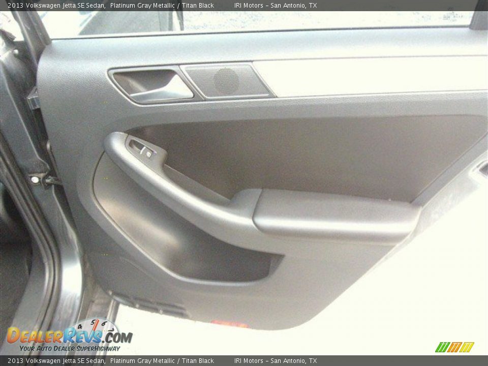 2013 Volkswagen Jetta SE Sedan Platinum Gray Metallic / Titan Black Photo #4