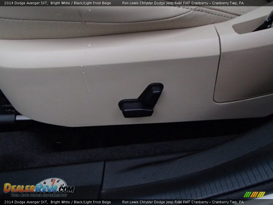 2014 Dodge Avenger SXT Bright White / Black/Light Frost Beige Photo #15