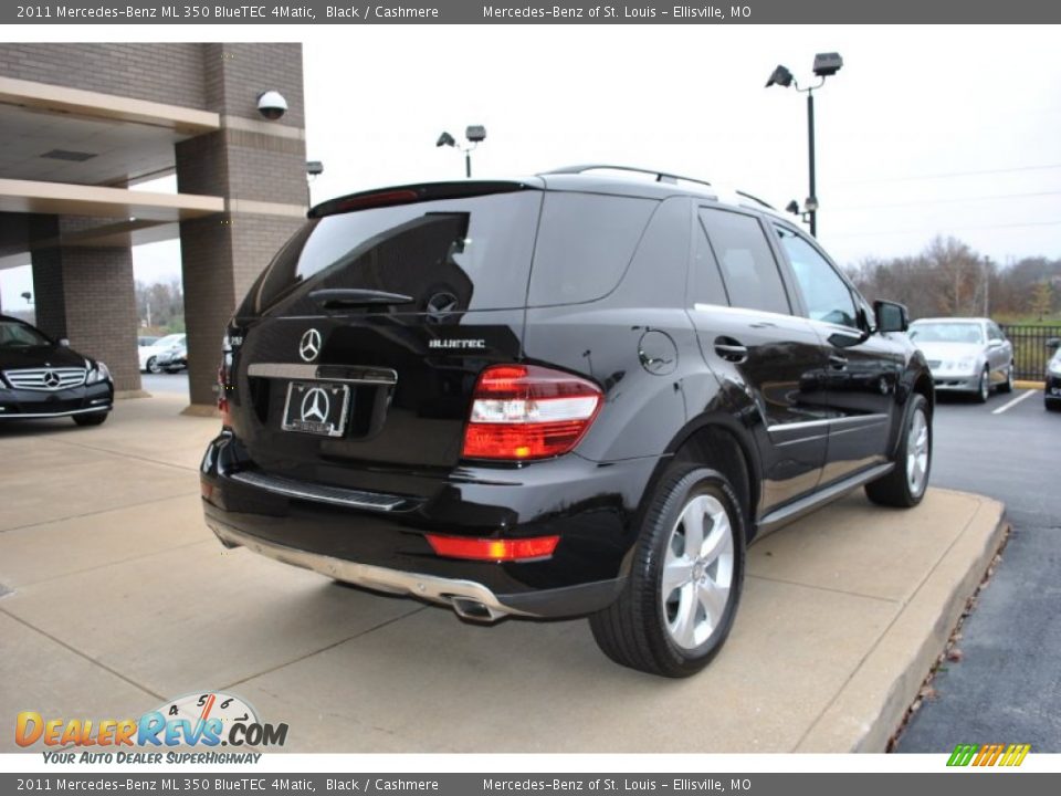 2011 Mercedes-Benz ML 350 BlueTEC 4Matic Black / Cashmere Photo #11