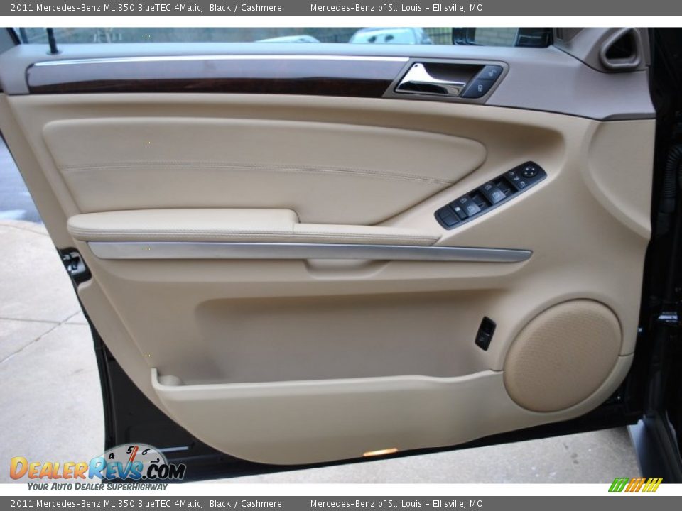 2011 Mercedes-Benz ML 350 BlueTEC 4Matic Black / Cashmere Photo #18