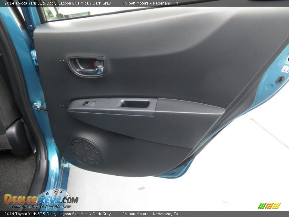 Door Panel of 2014 Toyota Yaris SE 5 Door Photo #19