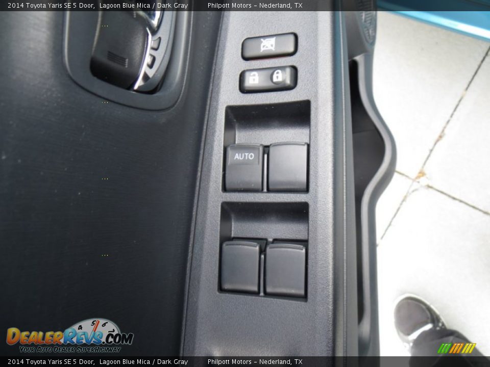 Controls of 2014 Toyota Yaris SE 5 Door Photo #24