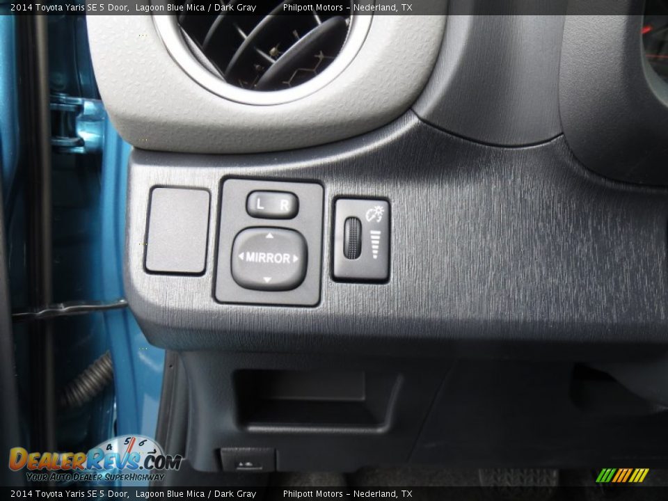 2014 Toyota Yaris SE 5 Door Lagoon Blue Mica / Dark Gray Photo #33