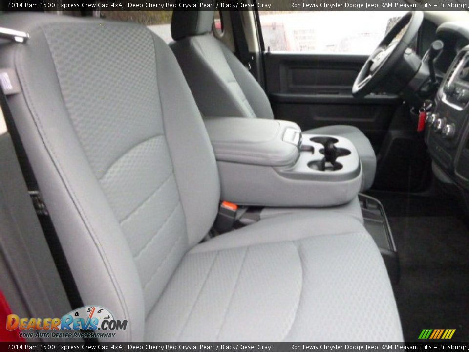 2014 Ram 1500 Express Crew Cab 4x4 Deep Cherry Red Crystal Pearl / Black/Diesel Gray Photo #9