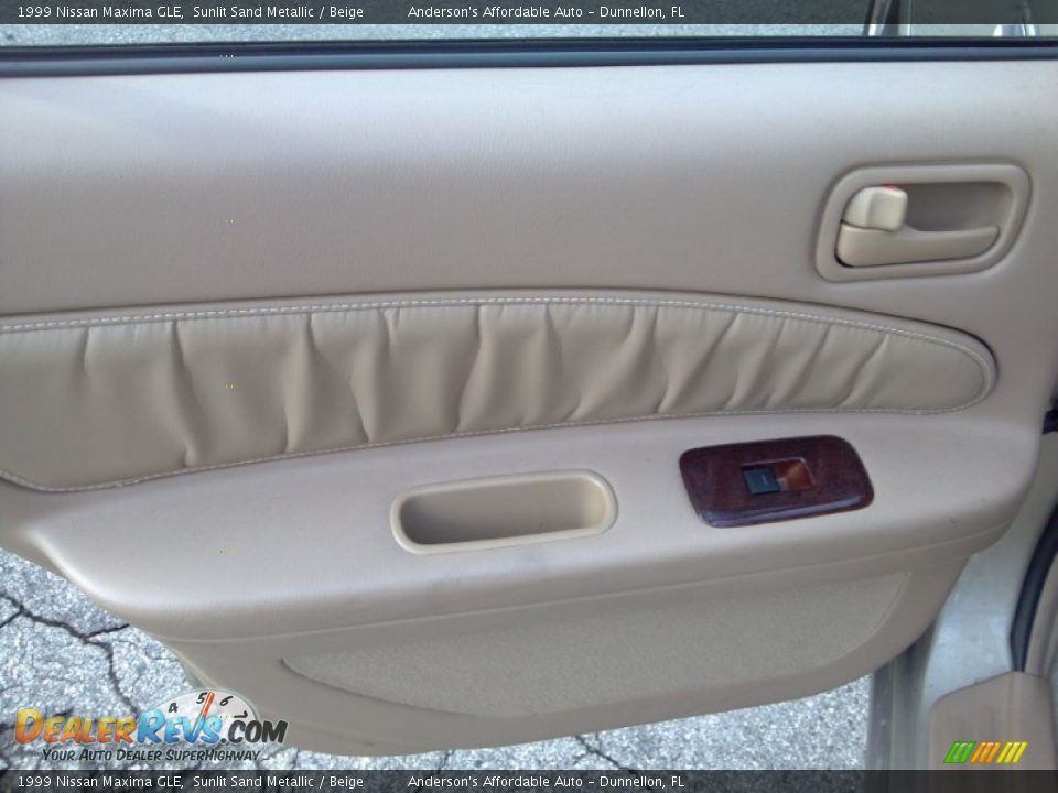 1999 Nissan Maxima GLE Sunlit Sand Metallic / Beige Photo #14