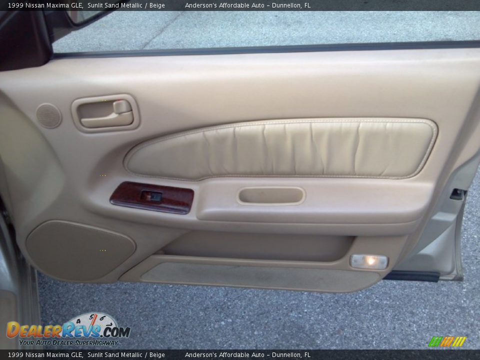 1999 Nissan Maxima GLE Sunlit Sand Metallic / Beige Photo #20