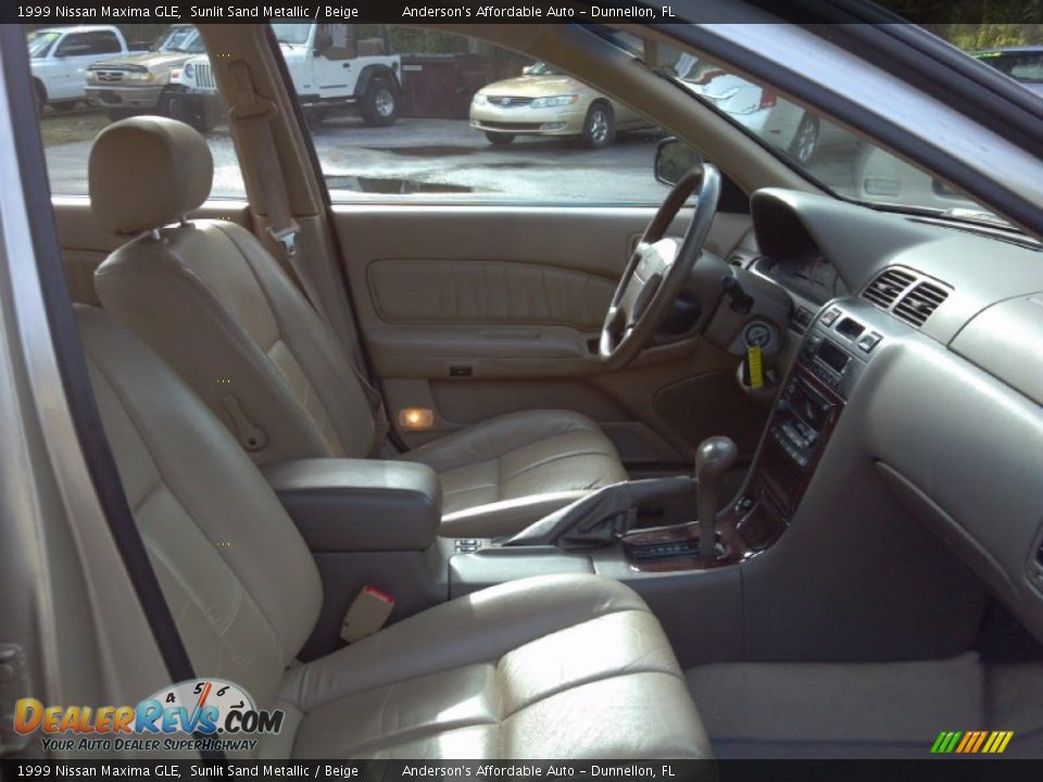 1999 Nissan Maxima GLE Sunlit Sand Metallic / Beige Photo #21