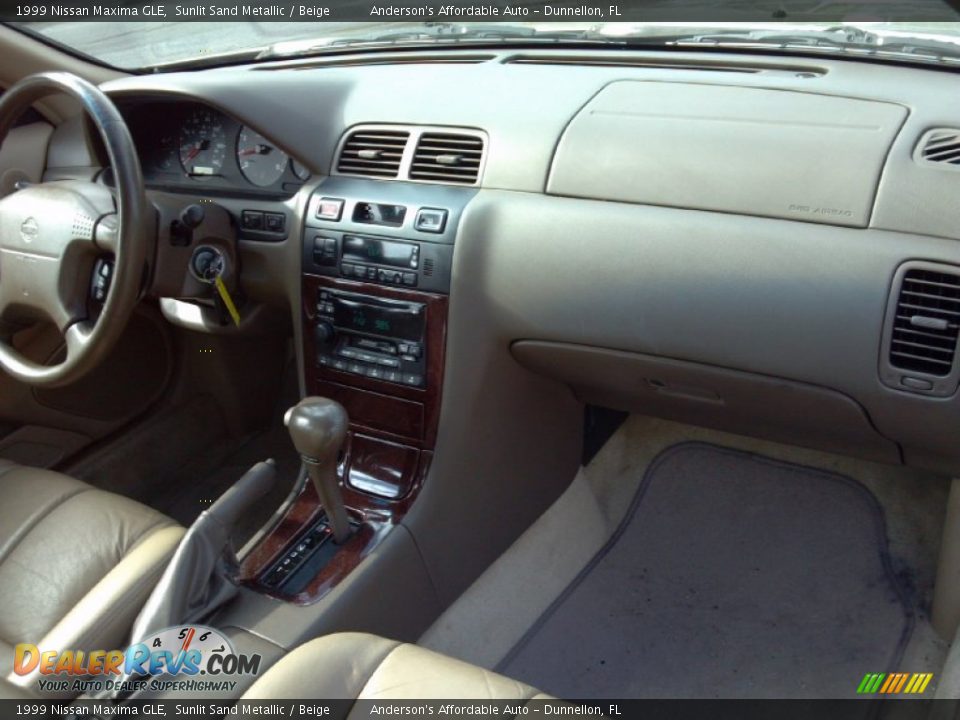1999 Nissan Maxima GLE Sunlit Sand Metallic / Beige Photo #22