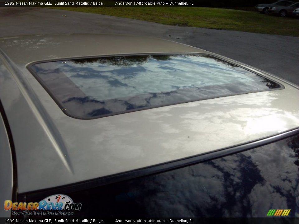 1999 Nissan Maxima GLE Sunlit Sand Metallic / Beige Photo #23
