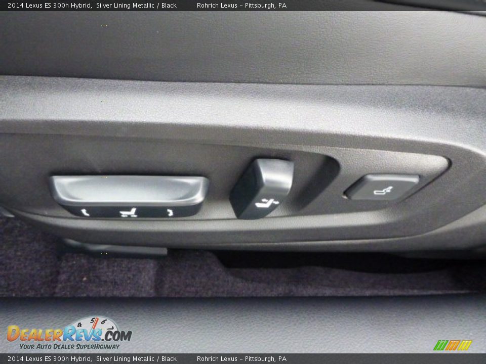 Controls of 2014 Lexus ES 300h Hybrid Photo #13