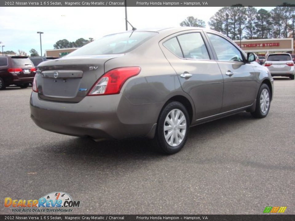 2012 Nissan Versa 1.6 S Sedan Magnetic Gray Metallic / Charcoal Photo #6