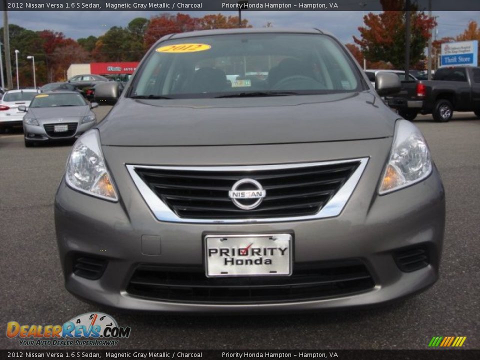2012 Nissan Versa 1.6 S Sedan Magnetic Gray Metallic / Charcoal Photo #9