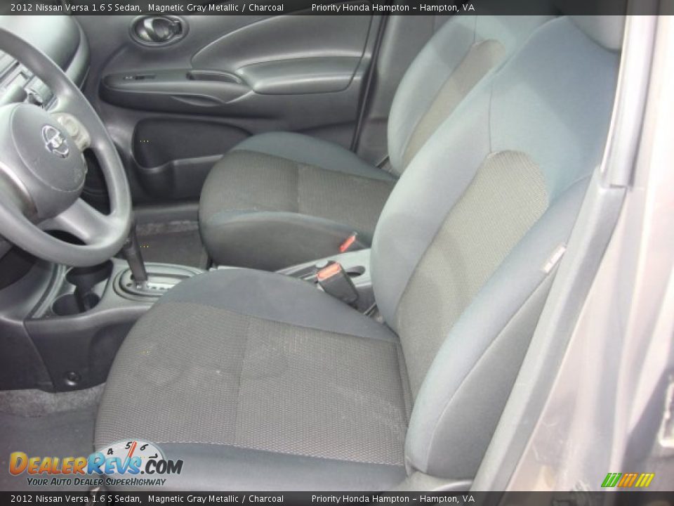 2012 Nissan Versa 1.6 S Sedan Magnetic Gray Metallic / Charcoal Photo #10
