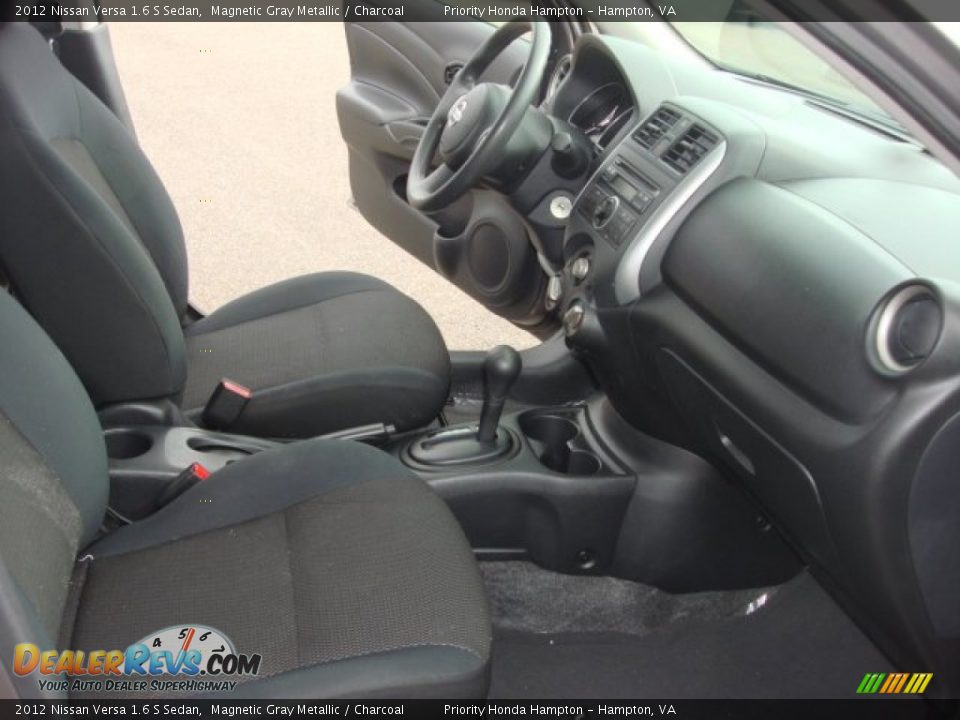 2012 Nissan Versa 1.6 S Sedan Magnetic Gray Metallic / Charcoal Photo #14