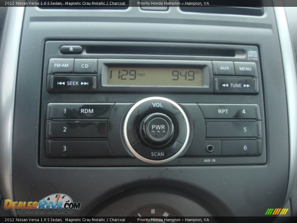 2012 Nissan Versa 1.6 S Sedan Magnetic Gray Metallic / Charcoal Photo #17