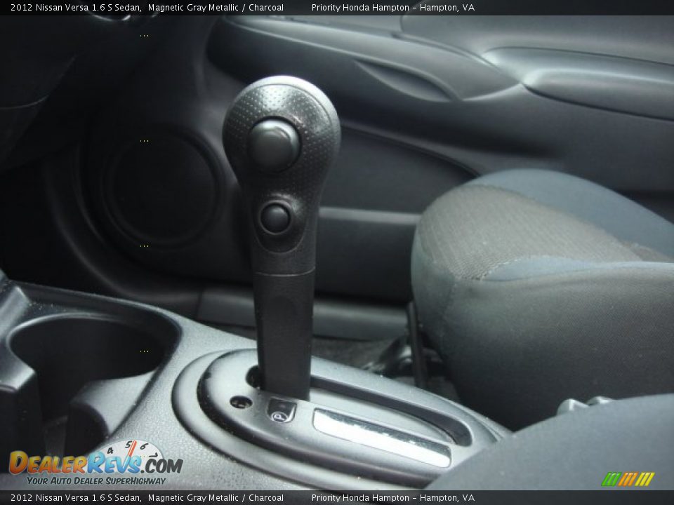2012 Nissan Versa 1.6 S Sedan Magnetic Gray Metallic / Charcoal Photo #19