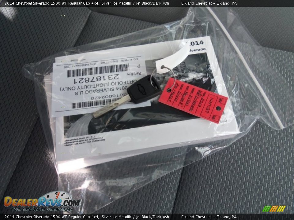 2014 Chevrolet Silverado 1500 WT Regular Cab 4x4 Silver Ice Metallic / Jet Black/Dark Ash Photo #19