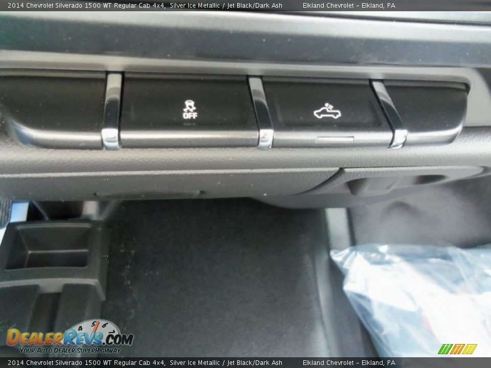 2014 Chevrolet Silverado 1500 WT Regular Cab 4x4 Silver Ice Metallic / Jet Black/Dark Ash Photo #35