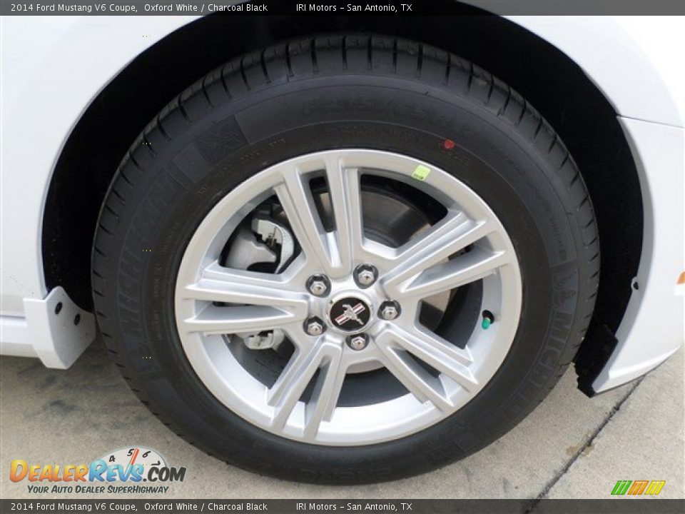 2014 Ford Mustang V6 Coupe Oxford White / Charcoal Black Photo #8