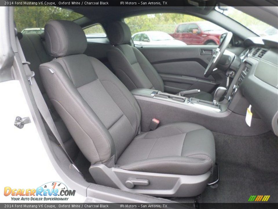 2014 Ford Mustang V6 Coupe Oxford White / Charcoal Black Photo #9
