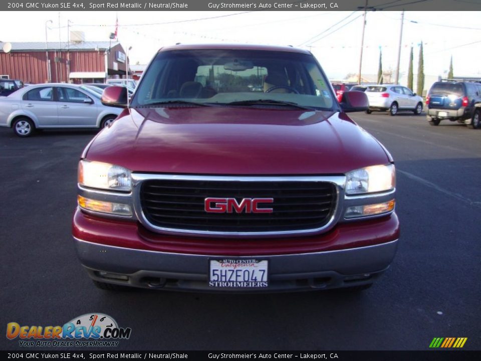 2004 GMC Yukon SLE 4x4 Sport Red Metallic / Neutral/Shale Photo #2