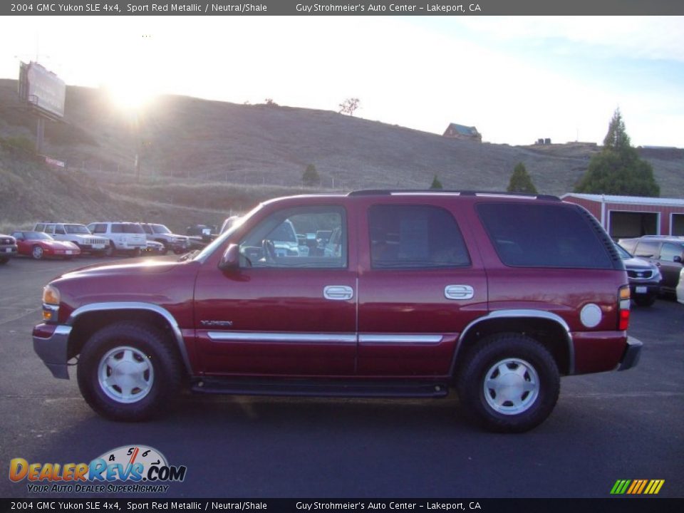 2004 GMC Yukon SLE 4x4 Sport Red Metallic / Neutral/Shale Photo #4