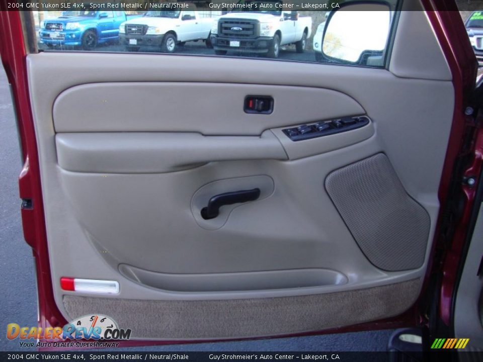 2004 GMC Yukon SLE 4x4 Sport Red Metallic / Neutral/Shale Photo #9