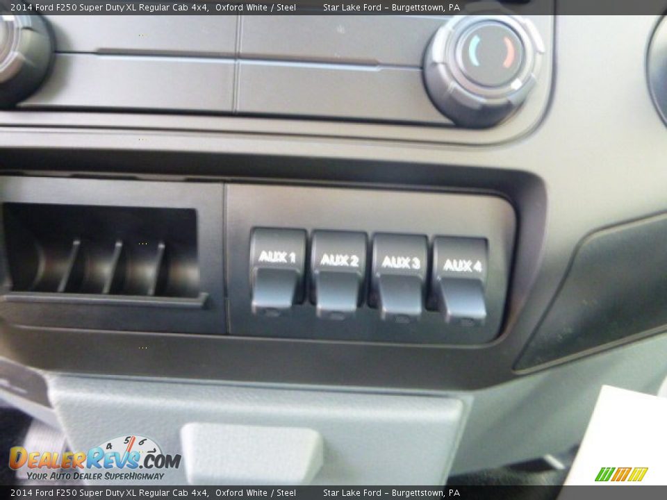 2014 Ford F250 Super Duty XL Regular Cab 4x4 Oxford White / Steel Photo #14